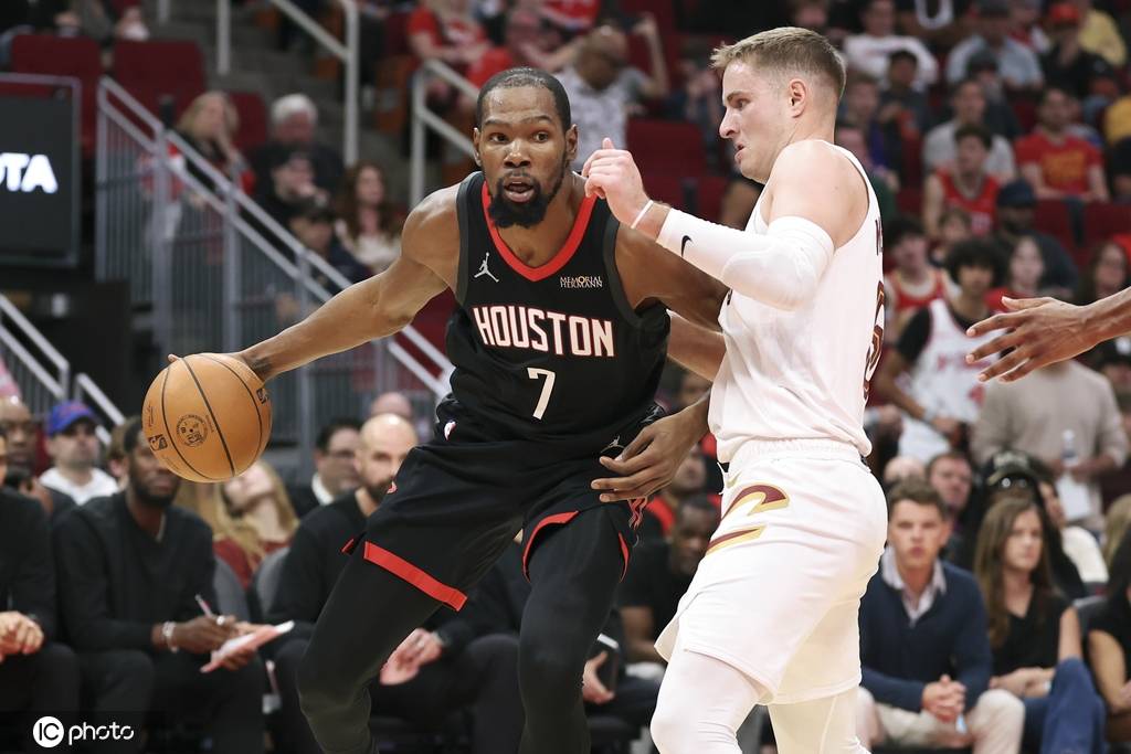 分析-火箭这一年经历重塑与蜕变 杜兰特岁末终于进入舒适区